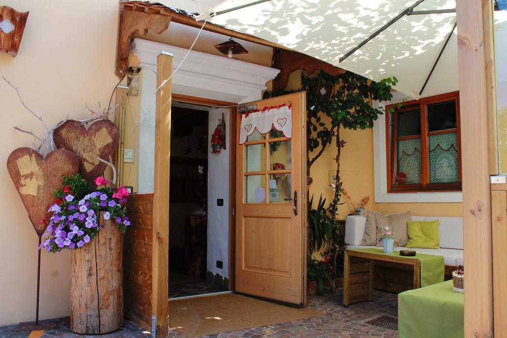 Hotel Garni Salvanel 卡瓦莱塞 外观 照片
